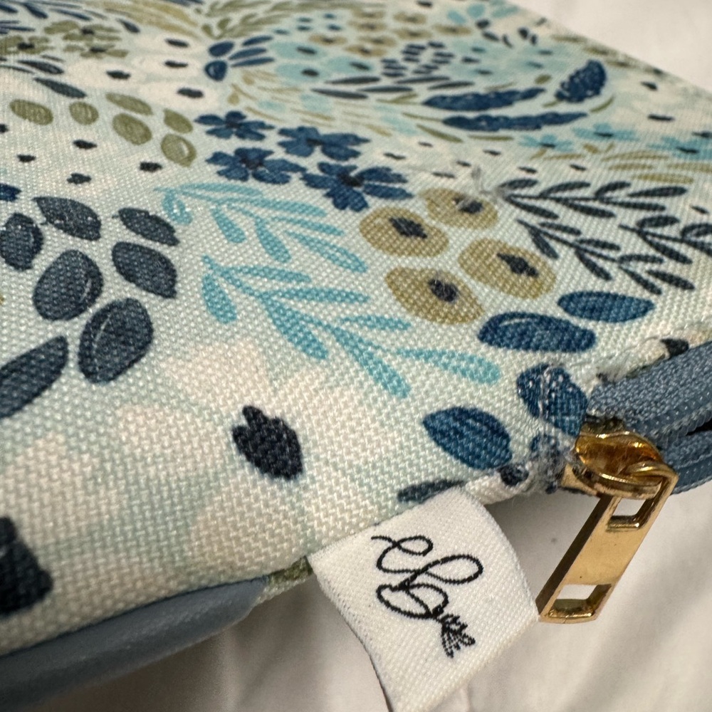 Floral Laptop Sleeve - Picture 4 of 4